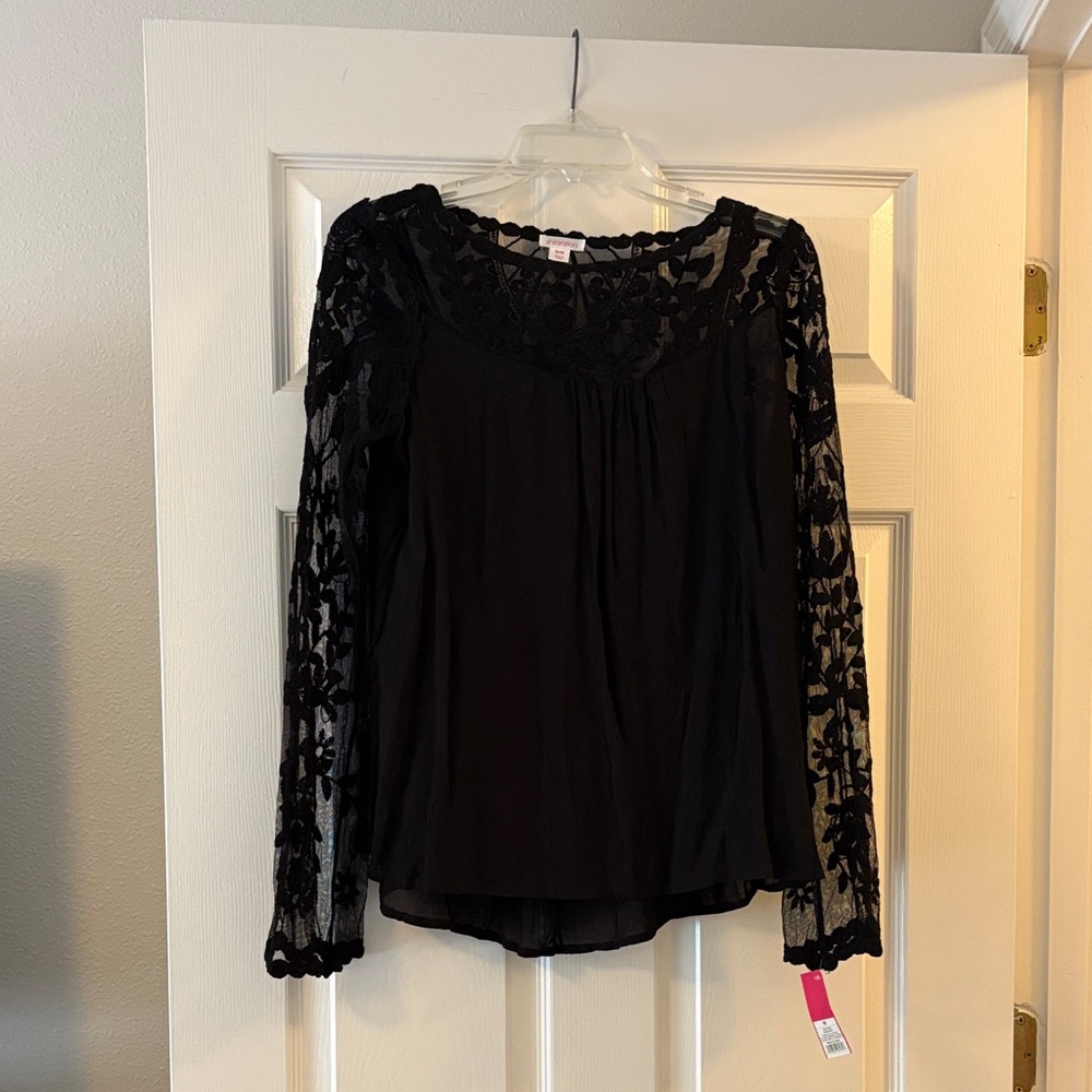 Xhilaration Black Lace Long Sleeve Blouse